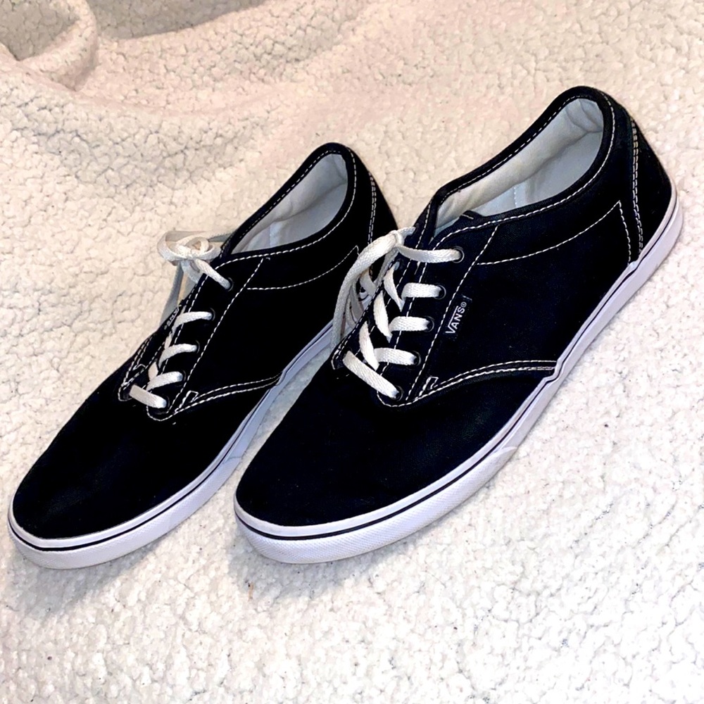 Van’s off the wall sneakers